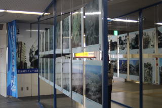 北九州モノレールの開業時写真展示