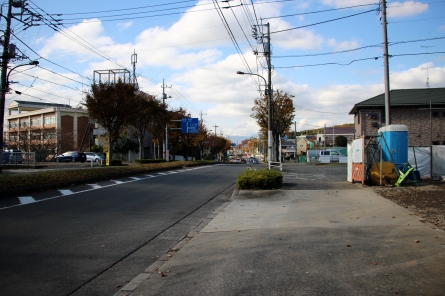 モノレール延伸ルートはここから小山田桜台方面へ右折する。