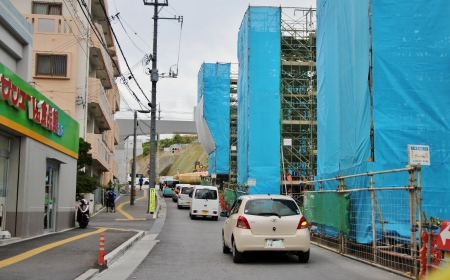 建設中のモノレールRC支柱2017年9月
