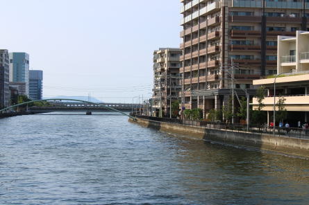 福岡モノレールは樋井川沿いにルートを変える